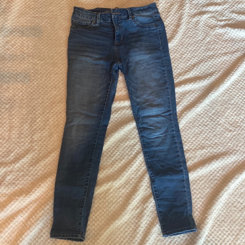 D. Jeans - mid rise skinny jeans